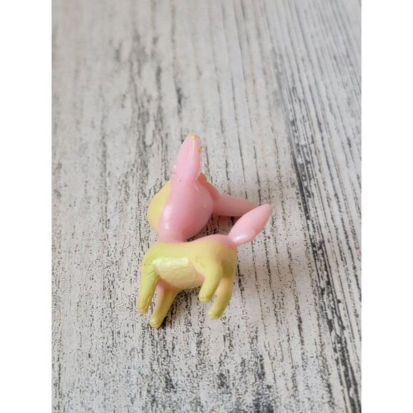Miniature deerling Pokemon grass type toy figure - Picture 4 of 4